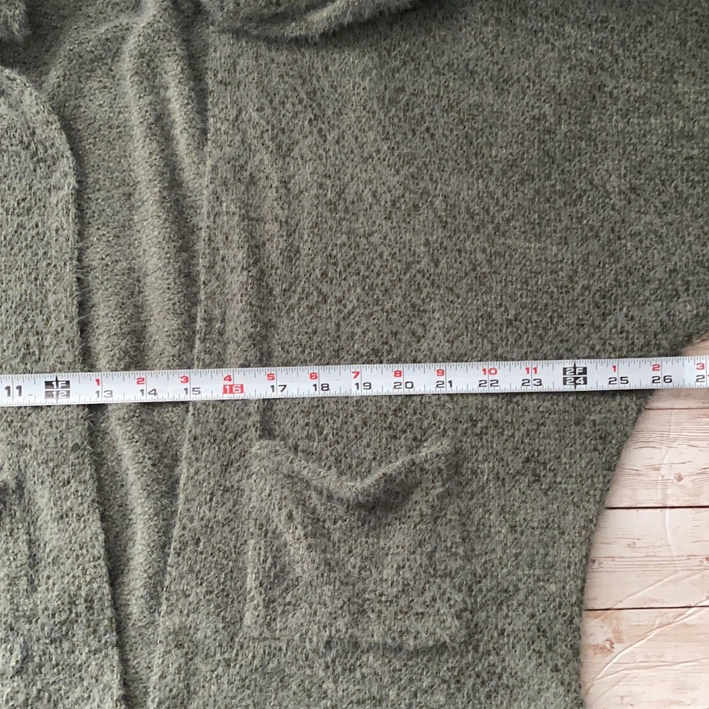 Cardigan - Picture 6 of 10